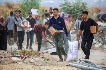 Gaza Haaretz 5 persone uccise da Idf vicino centro distribuzione aiuti Gaza Haaretz 5 persone uccise da Idf vicino centro distribuzione aiuti