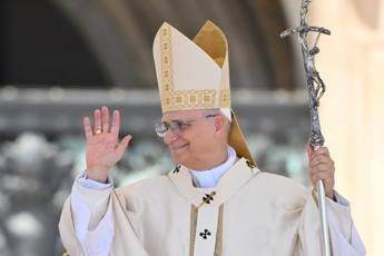 Giro dItalia oggi passaggio in Vaticano con saluto del Papa Giro dItalia oggi passaggio in Vaticano con saluto del Papa