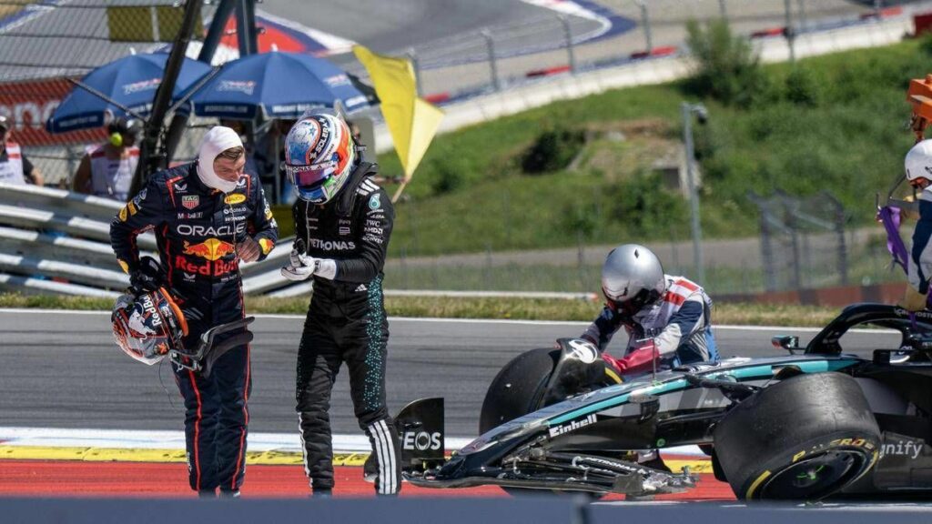 Gp Austria incidente Antonelli Verstappen e penalita per Kimi Video