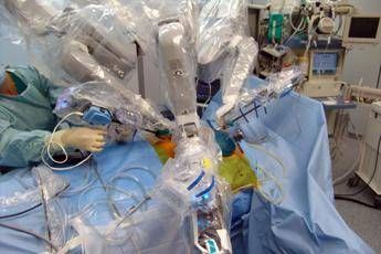 Il trapianto di pancreas entra nel futuro tra robot staminali e nuovi anti diabete Il trapianto di pancreas entra nel futuro tra robot staminali e nuovi anti diabete