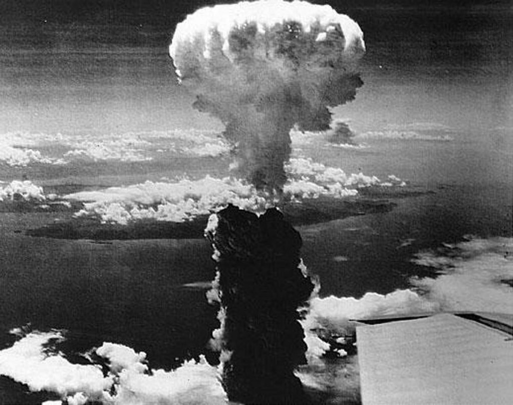 Iran e il paragone di Trump sopravvissuti Hiroshima e Nagasaki Parole oltraggiose Iran e il paragone di Trump sopravvissuti Hiroshima e Nagasaki Parole oltraggiose
