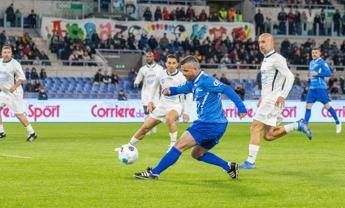 Italia a 8 trionfo in Nations League Spagna battuta con Moscardelli e Di Natale Italia a 8 trionfo in Nations League Spagna battuta con Moscardelli e Di Natale