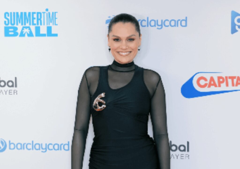 Jessie J operata per un cancro al seno Abbraccio chi sta vivendo un momento cosi difficile Jessie J operata per un cancro al seno Abbraccio chi sta vivendo un momento cosi difficile
