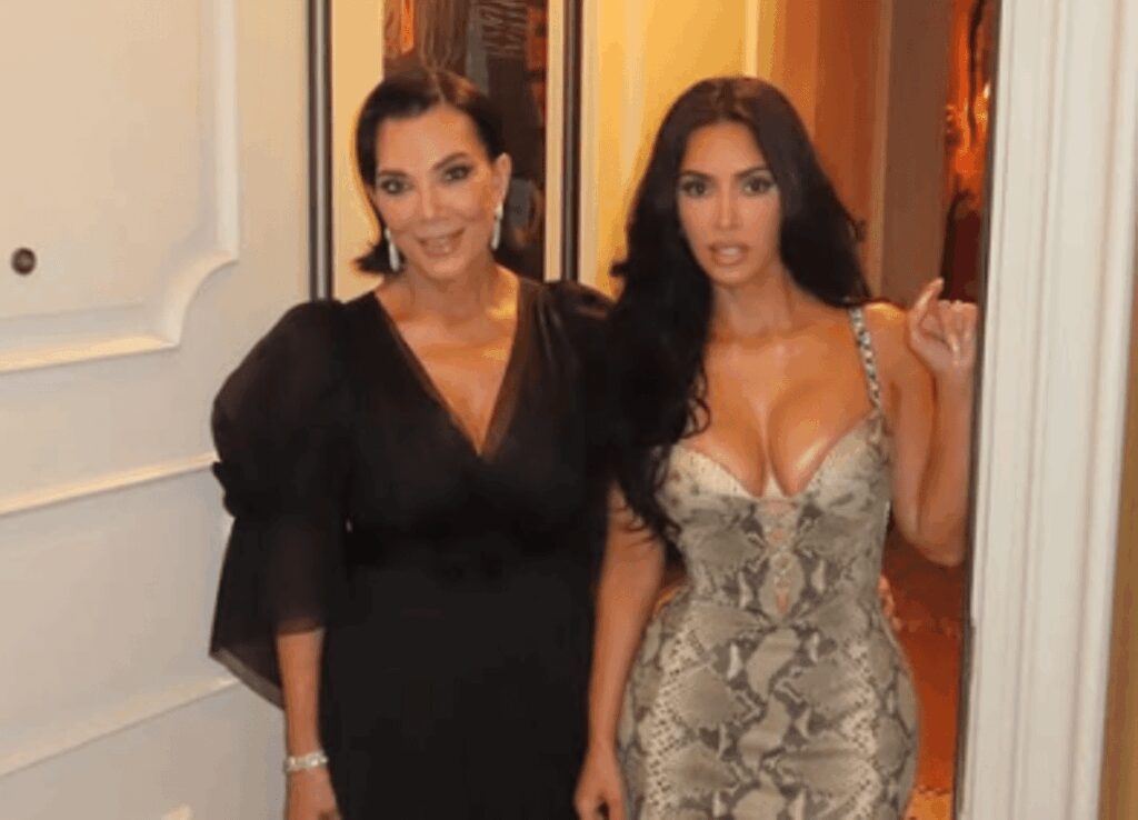 Kris Jenner ruba la scena alle nozze di Bezos il glow up a 69 anni e la somiglianza con Kim Kardashian Kris Jenner ruba la scena alle nozze di Bezos il glow up a 69 anni e la somiglianza con Kim Kardashian