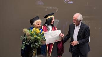 Laurea a Ornella Vanoni I miei genitori sarebbero fieri. Il commento di Fazio Laurea a Ornella Vanoni I miei genitori sarebbero fieri. Il commento di Fazio