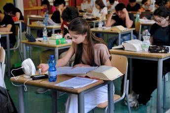 Maturita 2025 al via oggi con la prima prova scritta di italiano Maturita 2025 al via oggi con la prima prova scritta di italiano