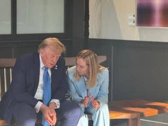 Meloni Trump colloquio al G7 focus su Iran Gaza e dazi Meloni Trump colloquio al G7 focus su Iran Gaza e dazi