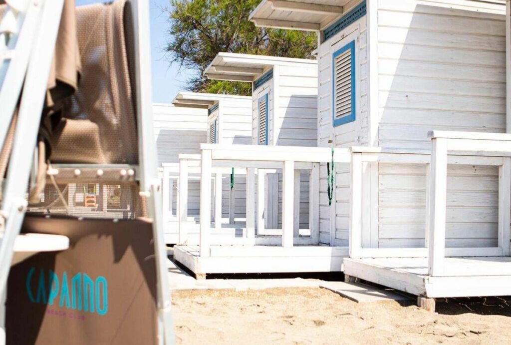Ostia sequestrato lo stabilimento balneare il Capanno Ostia sequestrato lo stabilimento balneare il Capanno