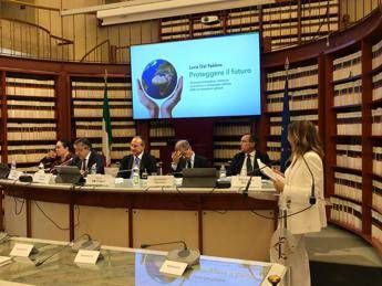 Proteggere il futuro libro di Luca Dal Fabbro guida per governare il cambiamento Proteggere il futuro libro di Luca Dal Fabbro guida per governare il cambiamento