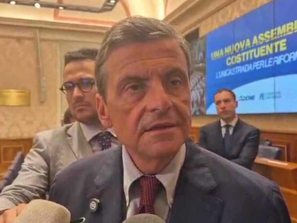 Riforme Calenda Senza arrivera un dittatore Riforme Calenda Senza arrivera un dittatore
