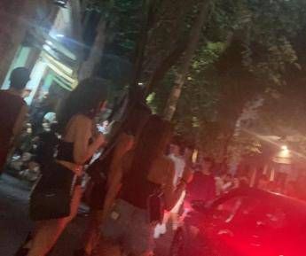 Roma Pigneto preda delle baby gang. I commercianti Siamo in ostaggio Roma Pigneto preda delle baby gang. I commercianti Siamo in ostaggio