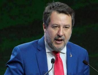 Salvini Italiani a Guantanamo Trump fa il suo mestiere Salvini Italiani a Guantanamo Trump fa il suo mestiere