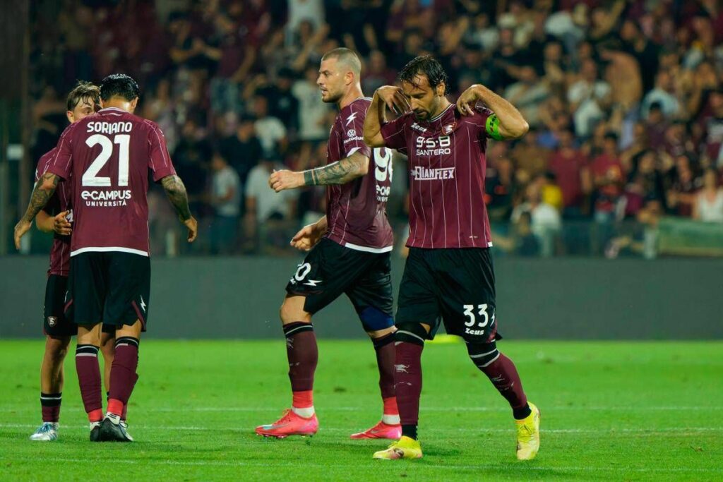 Serie B Salernitana Samp 0 3 a tavolino. Due turni di squalifica allo stadio Arechi Serie B Salernitana Samp 0 3 a tavolino. Due turni di squalifica allo stadio Arechi
