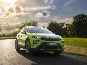Skoda Elroq RS il nuovo SUV elettrico compatto ad alte prestazioni Skoda Elroq RS il nuovo SUV elettrico compatto ad alte prestazioni