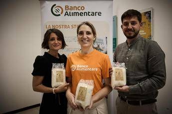 Sostenibilita Nespresso e Banco Alimentare Toscana insieme per trasformare chicco caffe in chicco riso Sostenibilita Nespresso e Banco Alimentare Toscana insieme per trasformare chicco caffe in chicco riso