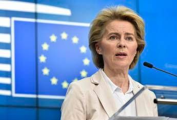 Ucraina Russia Von der Leyen Nuove sanzioni a Mosca stretta su energia e banche Ucraina Russia Von der Leyen Nuove sanzioni a Mosca stretta su energia e banche