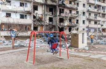 Ucraina Russia oggi i colloqui a Istanbul. Mosca non ferma gli attacchi bombe e droni su tutto il paese Ucraina Russia oggi i colloqui a Istanbul. Mosca non ferma gli attacchi bombe e droni su tutto il paese
