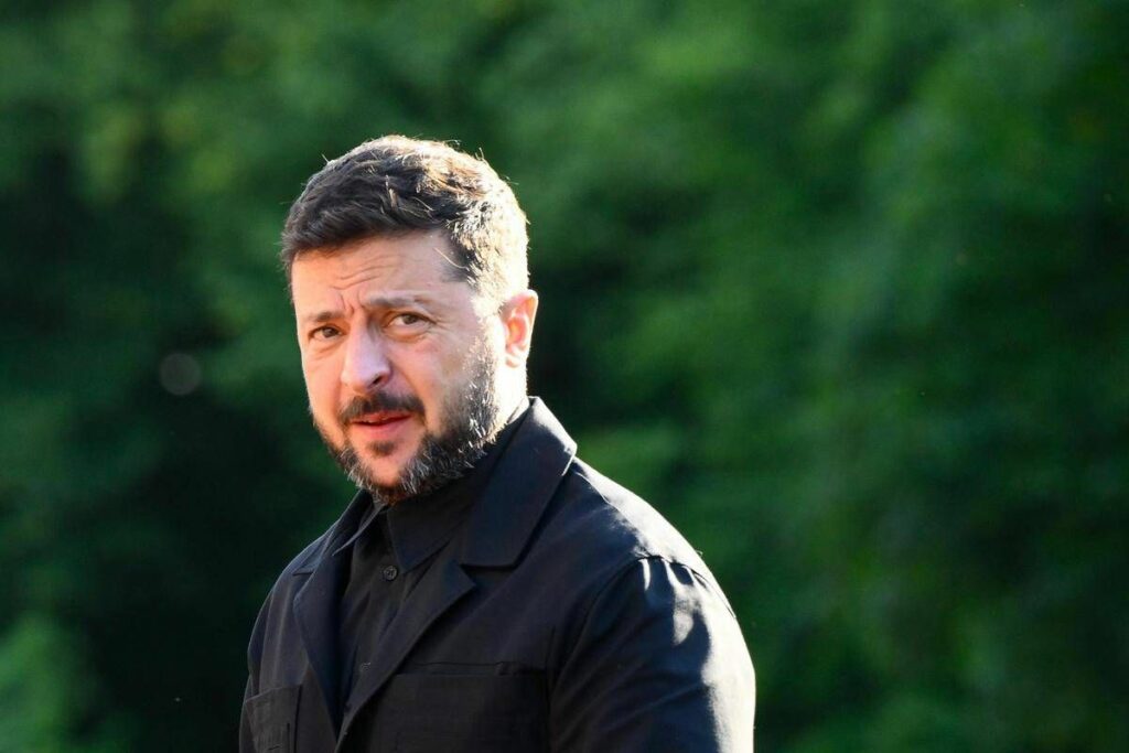 Ucraina Zelensky parla con Trump Discusso di come raggiungere tregua e vera pace Ucraina Zelensky parla con Trump Discusso di come raggiungere tregua e vera pace