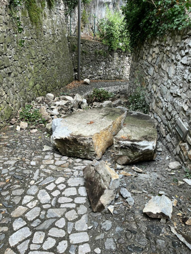 massi caduti 2 giugno massi caduti 2 giugno