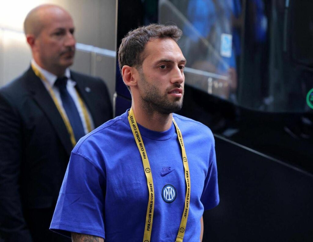 Calhanoglu replica a Lautaro Parole che dividono non ho mai tradito lInter Calhanoglu replica a Lautaro Parole che dividono non ho mai tradito lInter