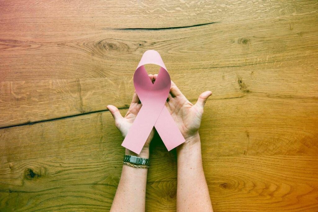 Cancro seno metastatico ok Aifa a cura mirata 45 rischio progressione o morte Cancro seno metastatico ok Aifa a cura mirata 45 rischio progressione o morte