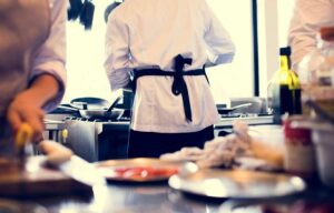 Cerco chef ne comunista ne gay bufera su post cuoco stellato