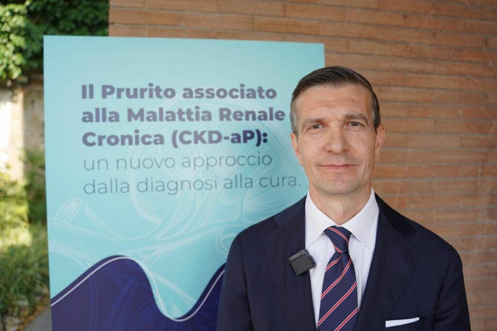 Cucchiaro Csl Vifor Italia Orgogliosi per terapia prurito da malattia renale cronica Cucchiaro Csl Vifor Italia Orgogliosi per terapia prurito da malattia renale cronica