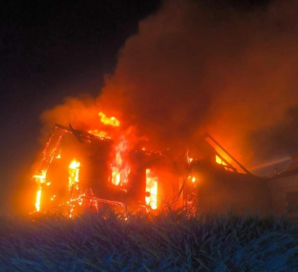 Cuneo incendio in una palazzina a Cherasco Cuneo incendio in una palazzina a Cherasco