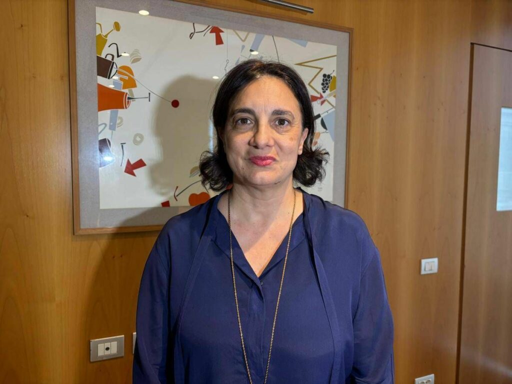 Imprese Romenti Icch e Iulm Gli spazi aziendali sono strumenti di comunicazione strategica Imprese Romenti Icch e Iulm Gli spazi aziendali sono strumenti di comunicazione strategica