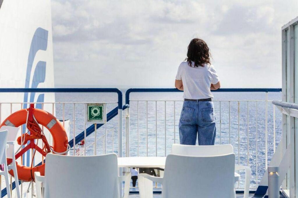 Island hopping in Sicilia come saltare da unisola allaltra con il traghetto a portata di app Island hopping in Sicilia come saltare da unisola allaltra con il traghetto a portata di app