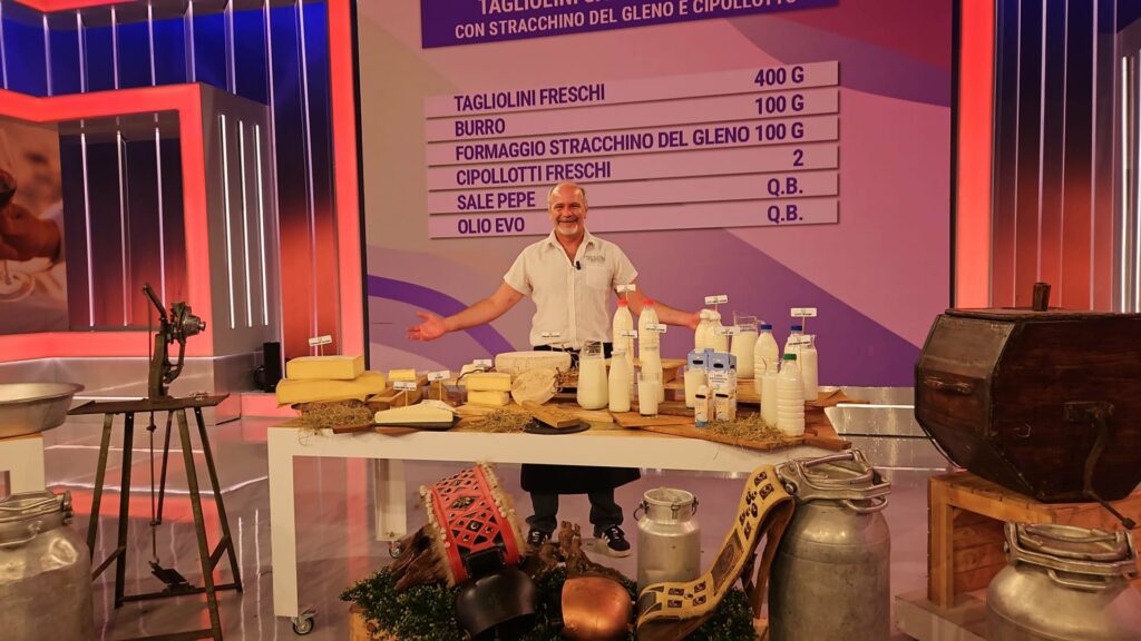 La tradizione casearia bergamasca protagonista su Rai 1 riflettori puntati sulla Valle di Scalve La tradizione casearia bergamasca protagonista su Rai 1 riflettori puntati sulla Valle di Scalve