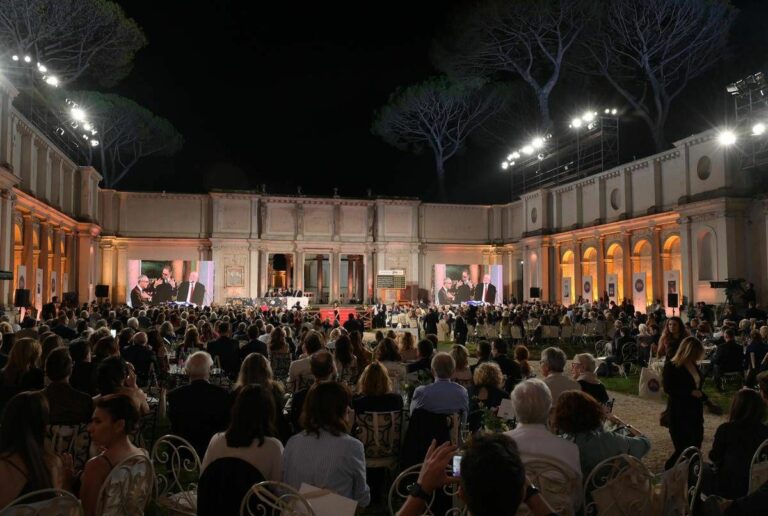 Premio Strega stasera il vincitore chi sono i finalisti e come vedere la cerimonia in diretta Premio Strega stasera il vincitore chi sono i finalisti e come vedere la cerimonia in diretta