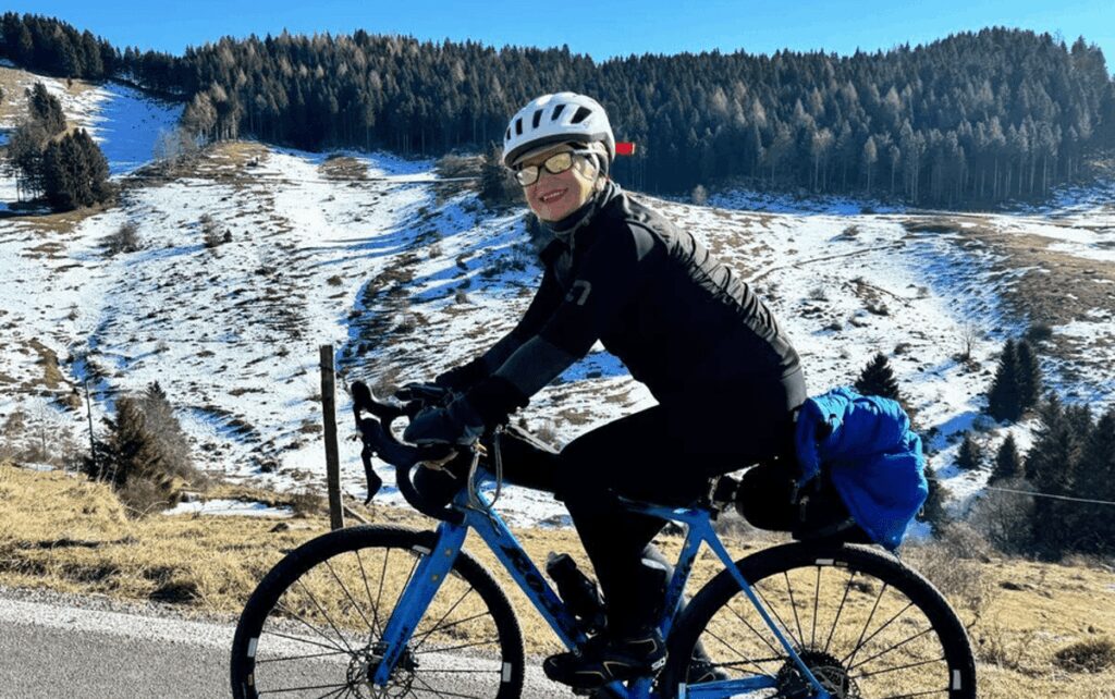 Tumori al via sulle altezze del coraggio sfida sportiva in bici come medicina Tumori al via sulle altezze del coraggio sfida sportiva in bici come medicina