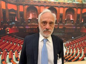 Tumori oncologo Pinto Terapia di precisione ha cambiato cura cancro stomaco