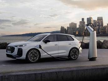 Audi Q3 e hybrid il SUV plug in con 119 km di autonomia in EV Audi Q3 e hybrid il SUV plug in con 119 km di autonomia in EV