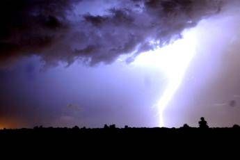 Caldo record addio arriva burrasca di fine estate Caldo record addio arriva burrasca di fine estate