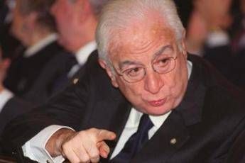 Francesco Cossiga il 17 agosto del 2010 laddio al picconatore 40 anni fa lelezione al Quirinale Francesco Cossiga il 17 agosto del 2010 laddio al picconatore 40 anni fa lelezione al Quirinale