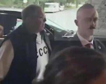 Incontro Trump Putin lo show di Lavrov con felpa dellUrss