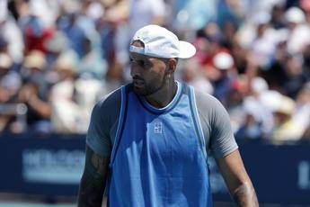 Kyrgios ritorno in campo rimandato si ritira dagli US Open