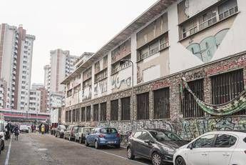 Milano al via sgombero centro sociale Leoncavallo. Salvini Dopo decenni di illegalita si cambia