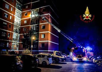 Torino incendio in un appartamento un morto Torino incendio in un appartamento un morto