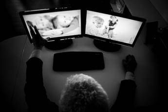 Torino medico arrestato per produzione di materiale pedopornografico Torino medico arrestato per produzione di materiale pedopornografico