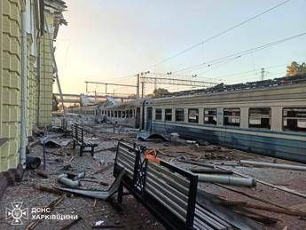 Ucraina attacco russo a Lozova un morto e almeno 12 feriti Ucraina attacco russo a Lozova un morto e almeno 12 feriti